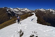 44 Cornicette di neve in avanzato stato di scioglimento